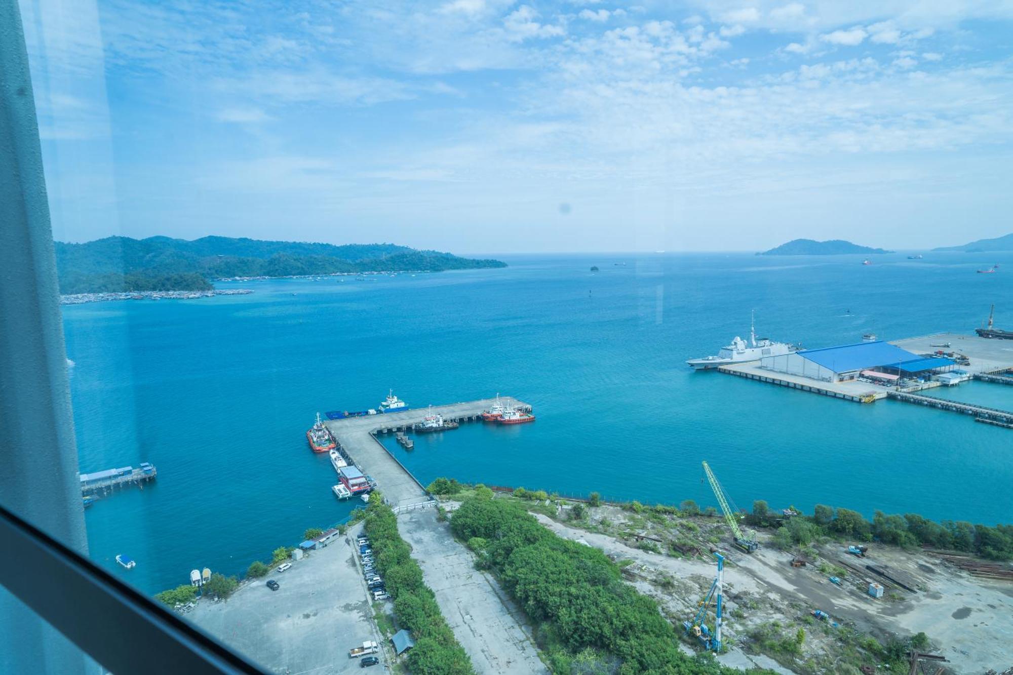 Petronella Suites Apartment @ Jesselton Quay Kota Kinabalu Ngoại thất bức ảnh